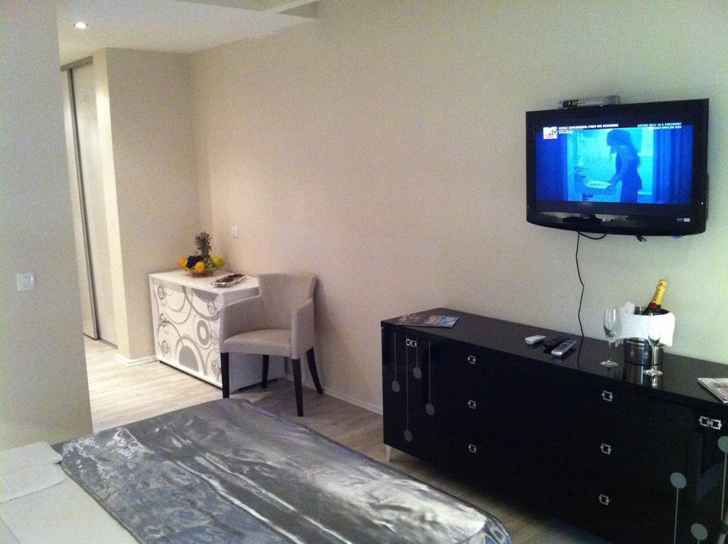 Apartments And Rooms Grand Palazzo بودفا الغرفة الصورة