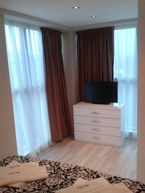 Apartments And Rooms Grand Palazzo بودفا الغرفة الصورة