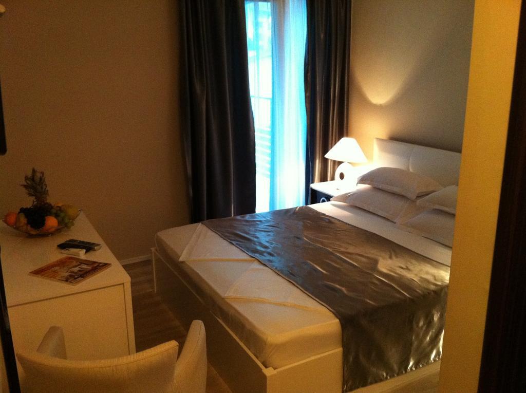 Apartments And Rooms Grand Palazzo بودفا الغرفة الصورة