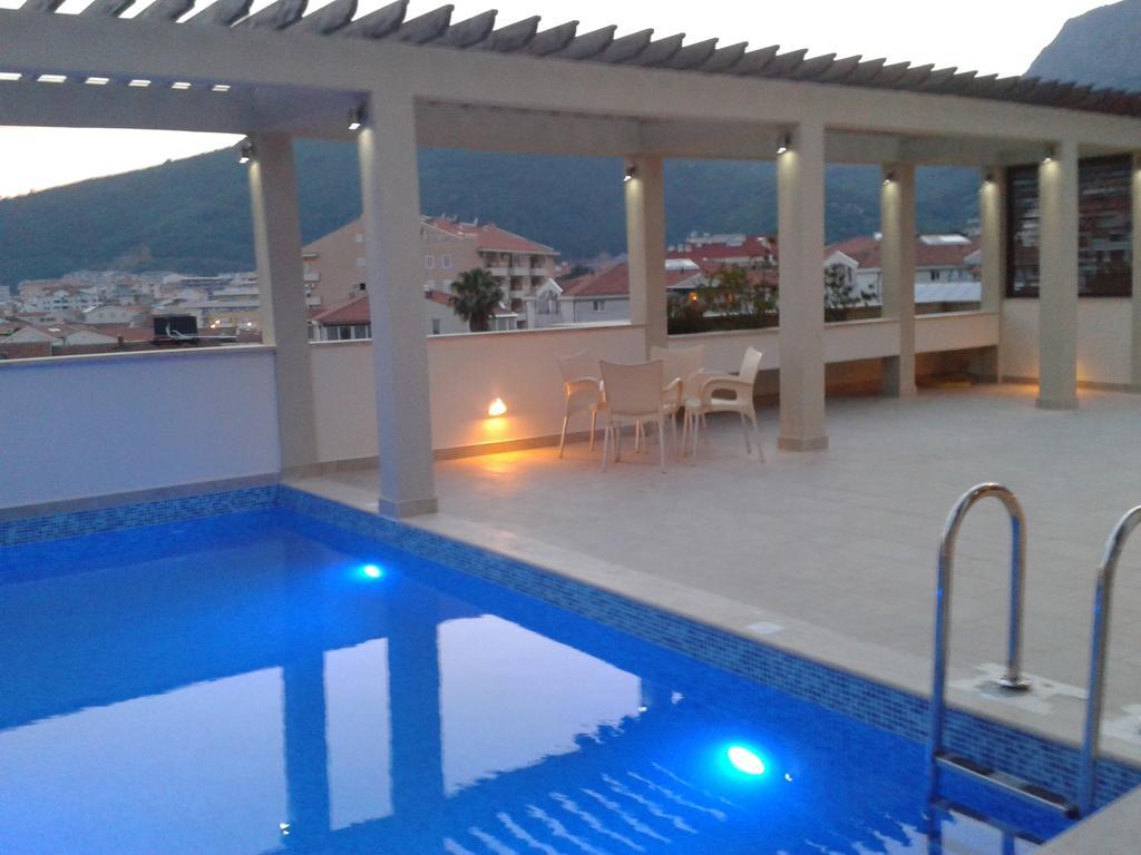 Apartments And Rooms Grand Palazzo بودفا الغرفة الصورة