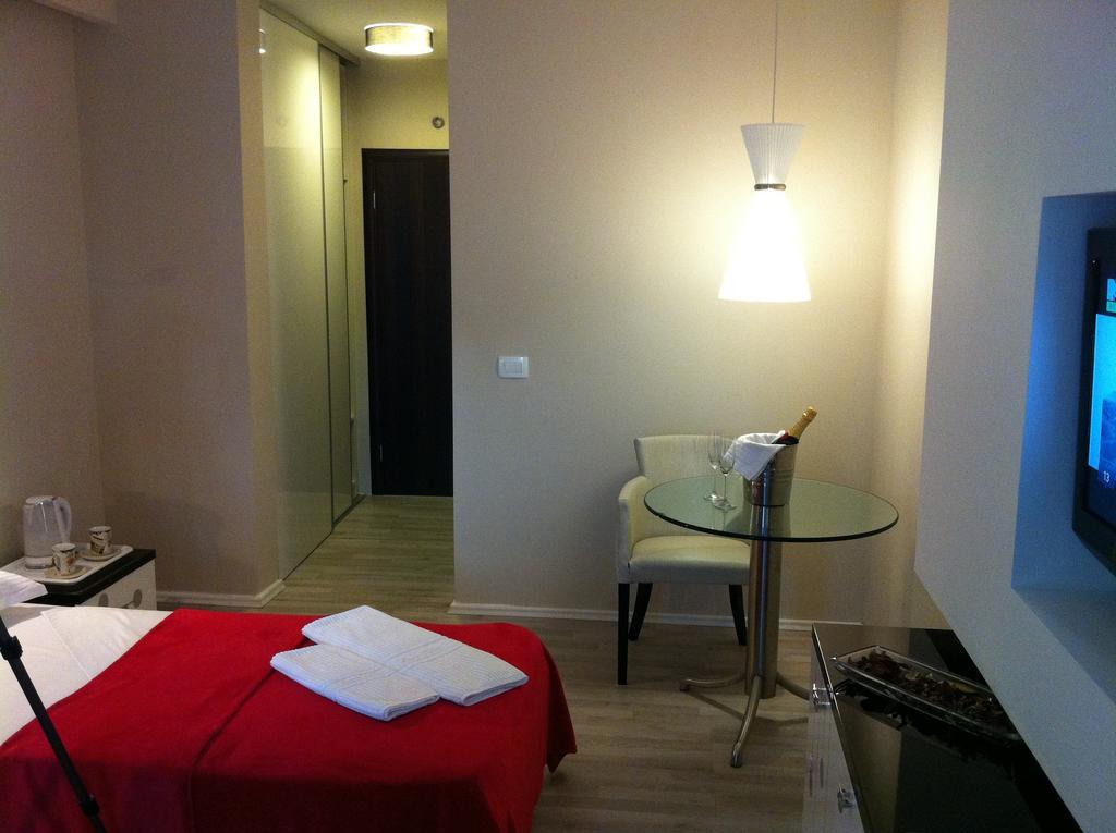 Apartments And Rooms Grand Palazzo بودفا الغرفة الصورة