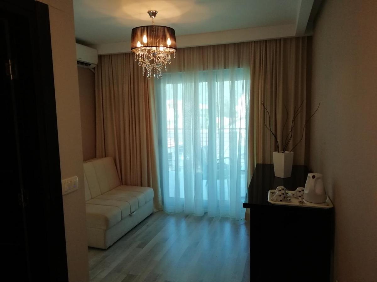 Apartments And Rooms Grand Palazzo بودفا المظهر الخارجي الصورة